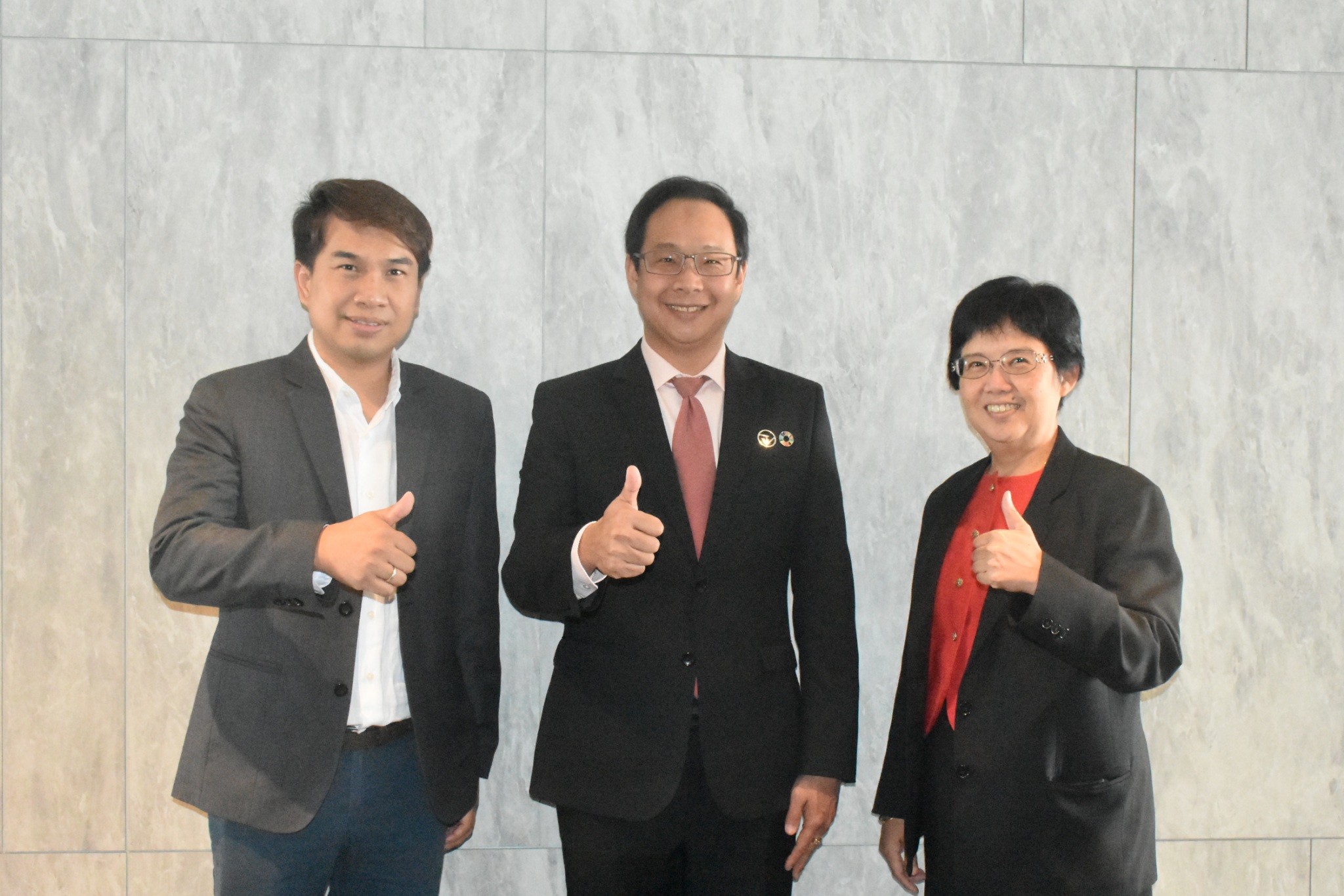 LINE_ALBUM_จัดทำแผนยุทธศาสตร์_250411_5.jpg