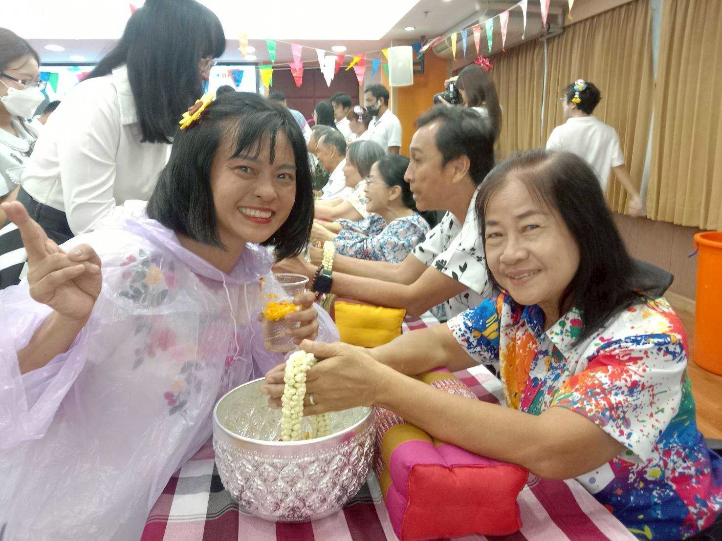 LINE_ALBUM_สงกรานต์ กอง ต. 2569_260416_6.jpg