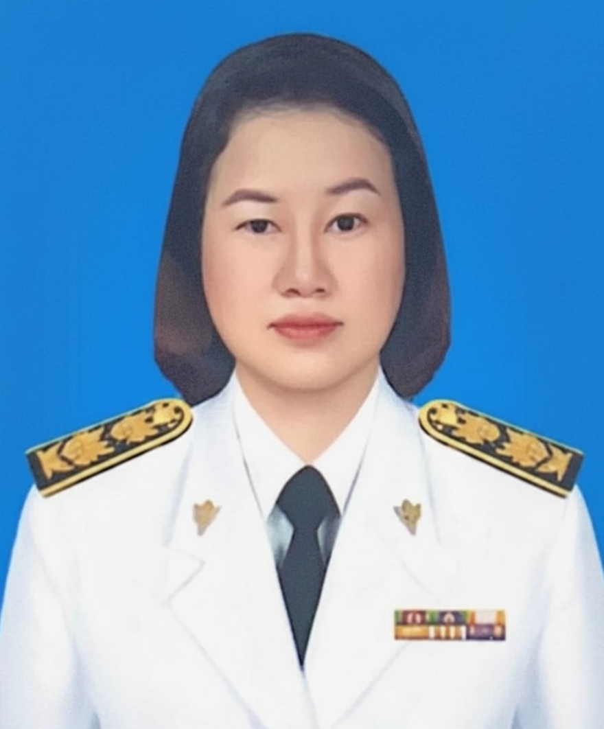 ผอ สนบ.png