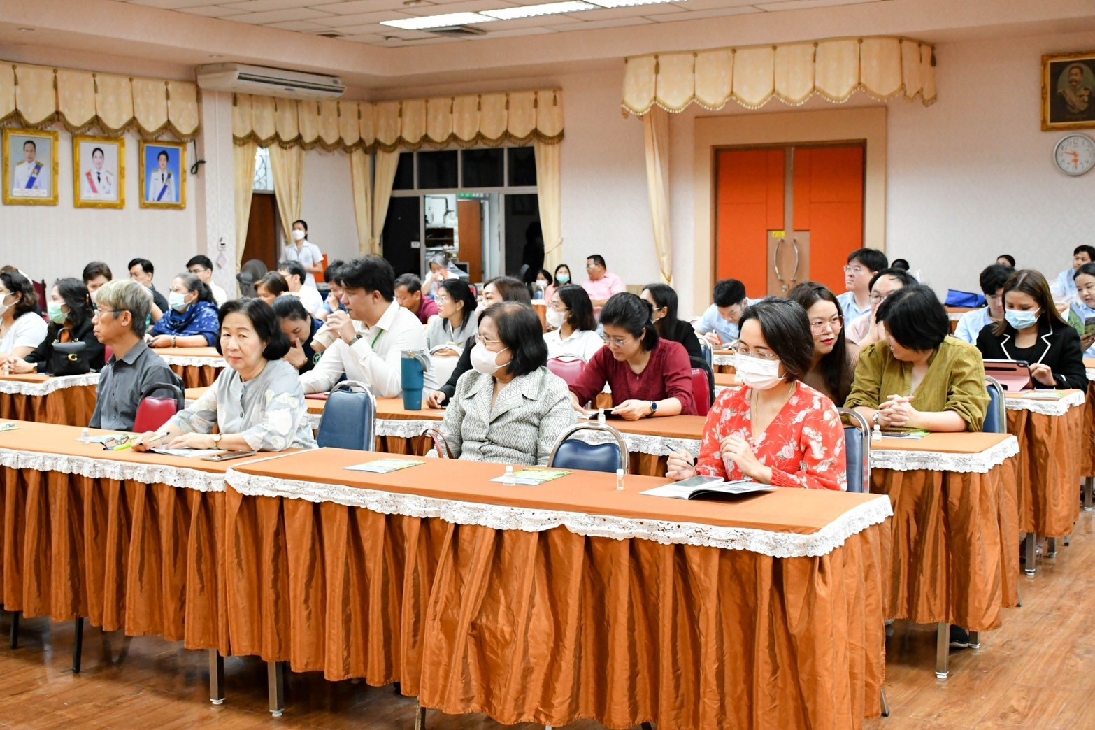 การประชุมเชิงปฏิบัติการสรรหากรอบรายการยาจากสมุนไพรที่มีศักยภาพในระบบบริการสาธารณสุข เพื่อพัฒนาเข้าสู่บัญชียาหลักแห่งชาติ วันที่ 16-18 กุมภาพันธ์ 2568 ณ โรงแรมสยามดาษดา เขาใหญ่ จังหวัดปราจีนบุรี