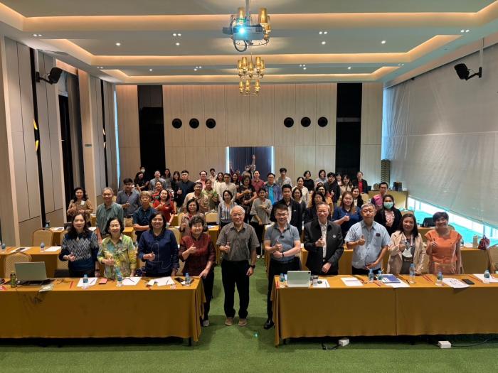 การประชุมเชิงปฏิบัติการสรรหากรอบรายการยาจากสมุนไพรที่มีศักยภาพในระบบบริการสาธารณสุข เพื่อพัฒนาเข้าสู่บัญชียาหลักแห่งชาติ วันที่ 16-18 กุมภาพันธ์ 2568 ณ โรงแรมสยามดาษดา เขาใหญ่ จังหวัดปราจีนบุรี 